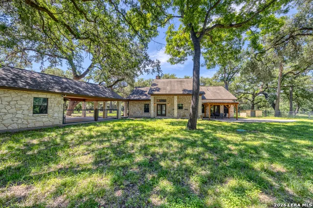 382 Arboles Ct Concan, TX 78838