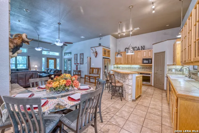 382 Arboles Ct Concan, TX 78838