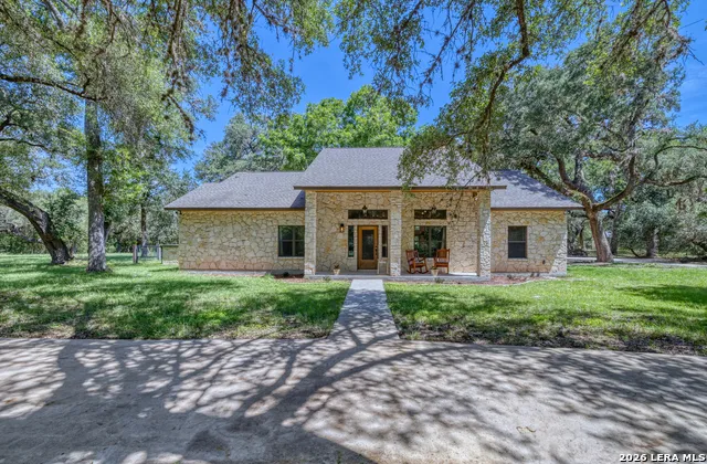 382 Arboles Ct Concan, TX 78838