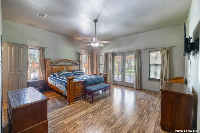 382 Arboles Ct Concan, TX 78838