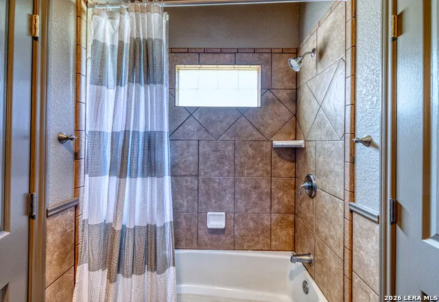 382 Arboles Ct Concan, TX 78838