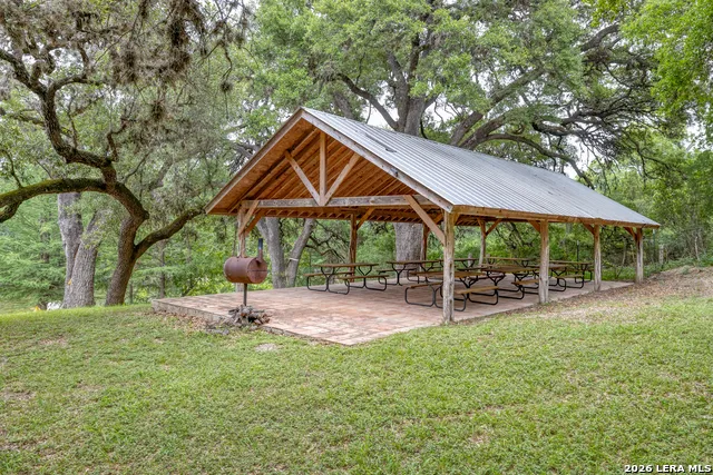 382 Arboles Ct Concan, TX 78838