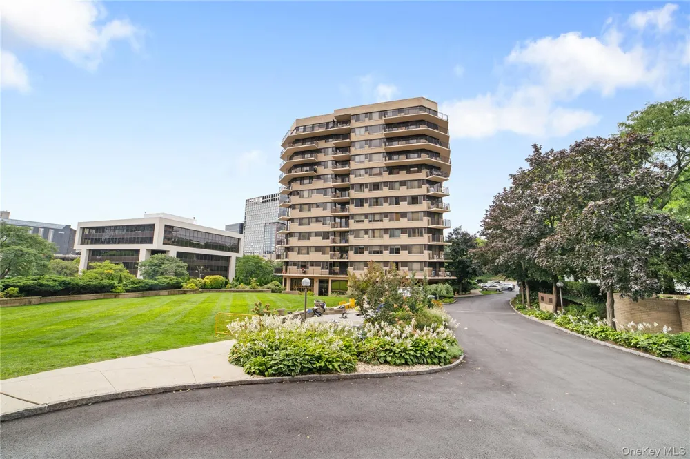 25 Rockledge Avenue #801 White Plains, NY 10601