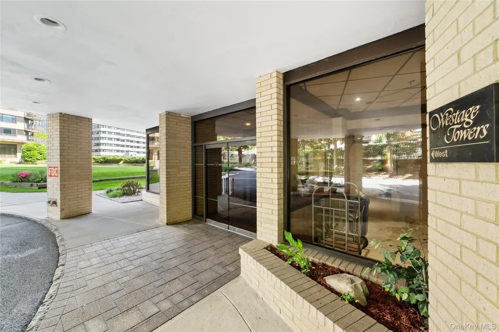 25 Rockledge Avenue #801 White Plains, NY 10601