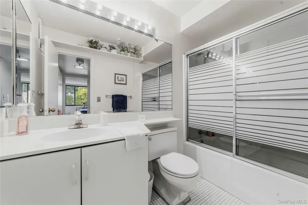 25 Rockledge Avenue #801 White Plains, NY 10601