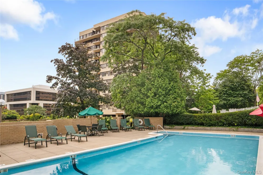 25 Rockledge Avenue #801 White Plains, NY 10601