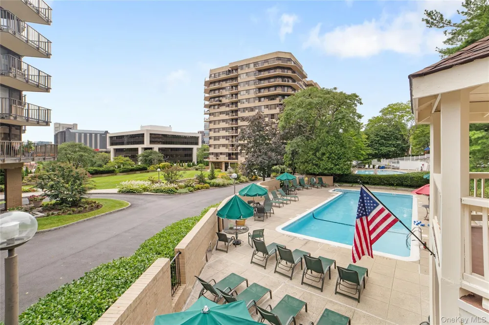 25 Rockledge Avenue #801 White Plains, NY 10601