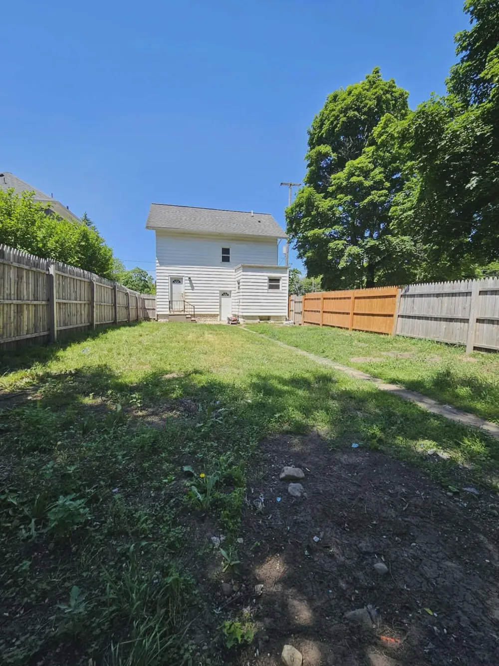 751 East Avenue Jackson City, MI 49202
