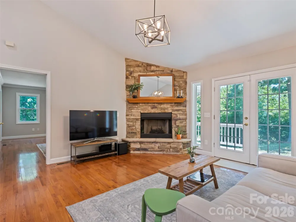 283 Blake Drive Canton, NC 28716