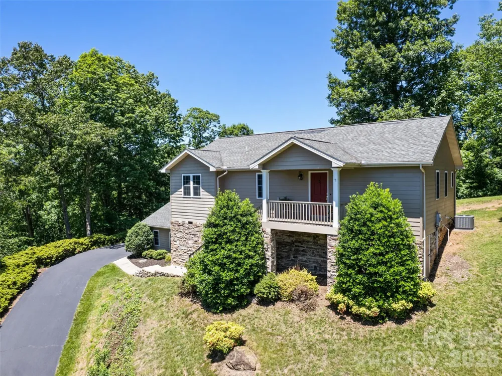 283 Blake Drive Canton, NC 28716