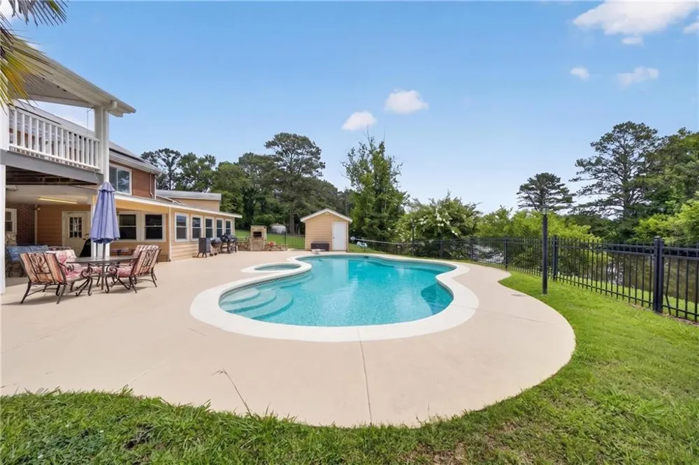 1378 Amber Stapp Studdard Road Social Circle, GA 30025