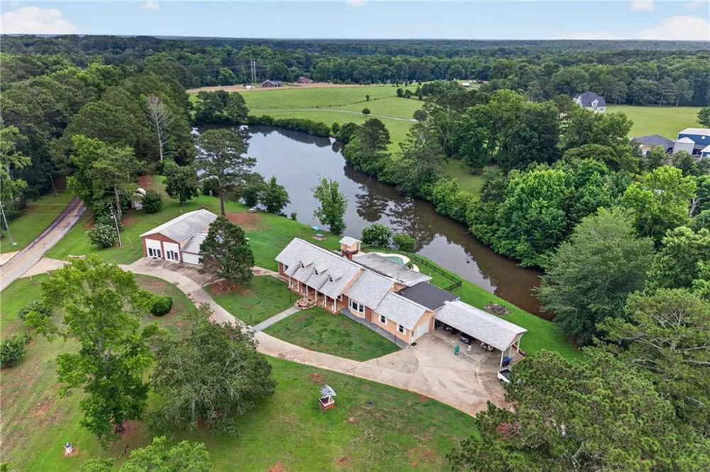 1378 Amber Stapp Studdard Road Social Circle, GA 30025
