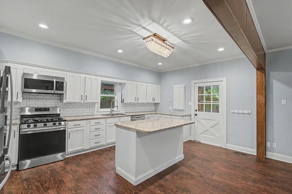 420 Forest Avenue Shreveport, LA 71104
