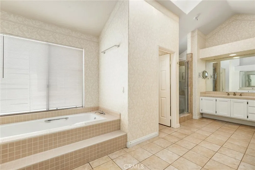 61 Summitcrest Trabuco Canyon, CA 92679