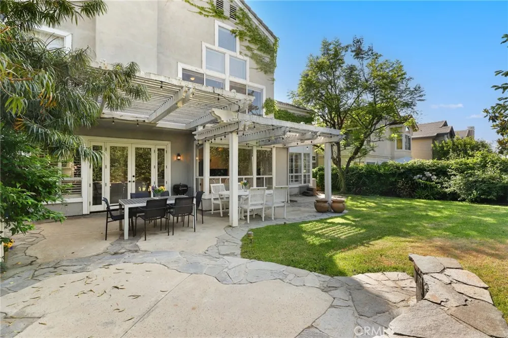 61 Summitcrest Trabuco Canyon, CA 92679