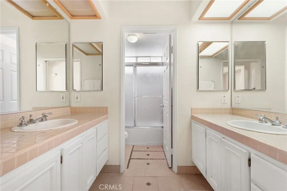 61 Summitcrest Trabuco Canyon, CA 92679