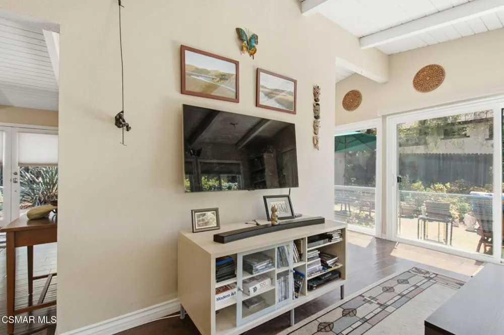 181 Beech Road Newbury Park, CA 91320