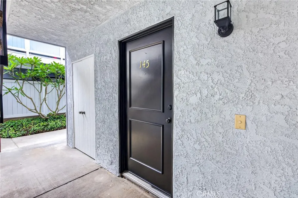 145 S Poplar #20 Brea, CA 92821