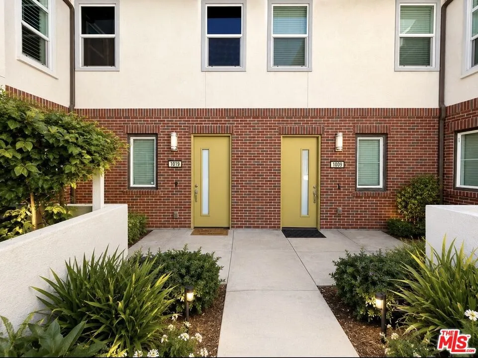 1019 Hudson Lane West Covina, CA 91790