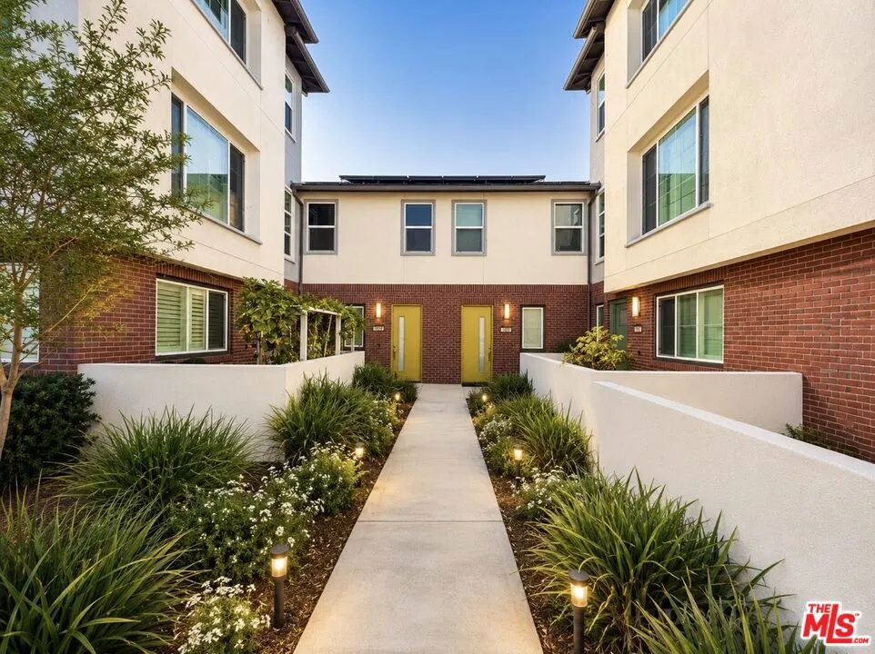 1019 Hudson Lane West Covina, CA 91790