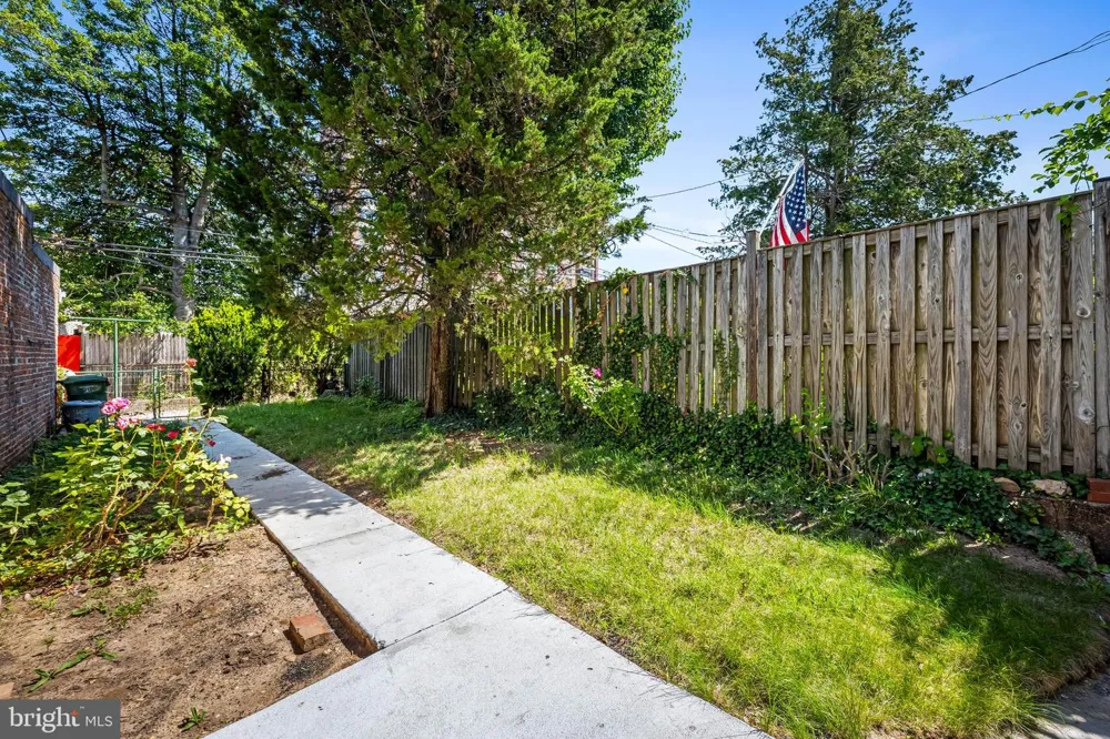 1016 W 38TH STREET Baltimore, MD 21211