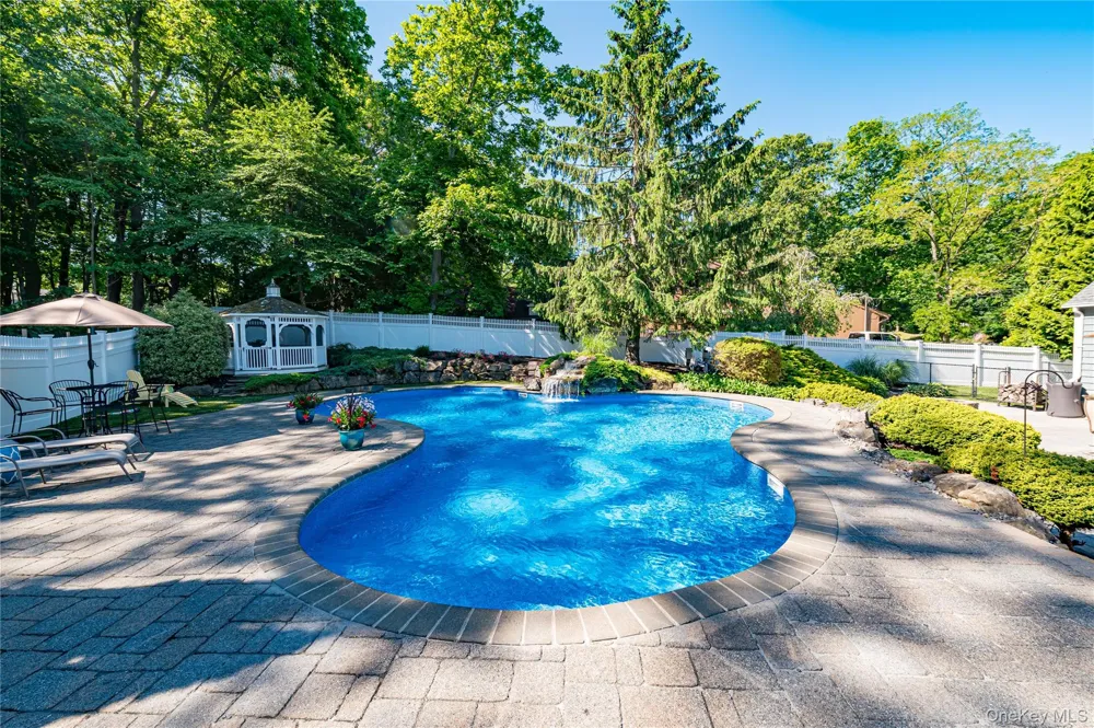130 Country Road Shoreham, NY 11786