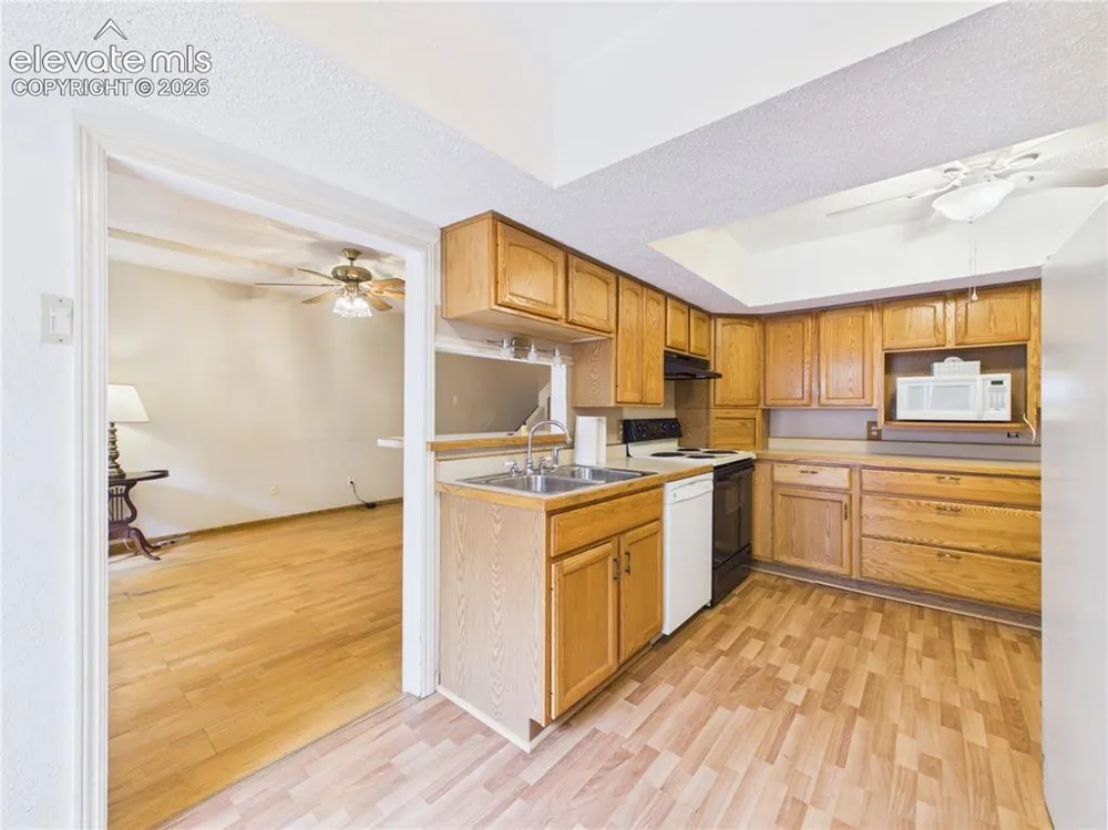 164 Bonnymede Road #E Pueblo, CO 81001