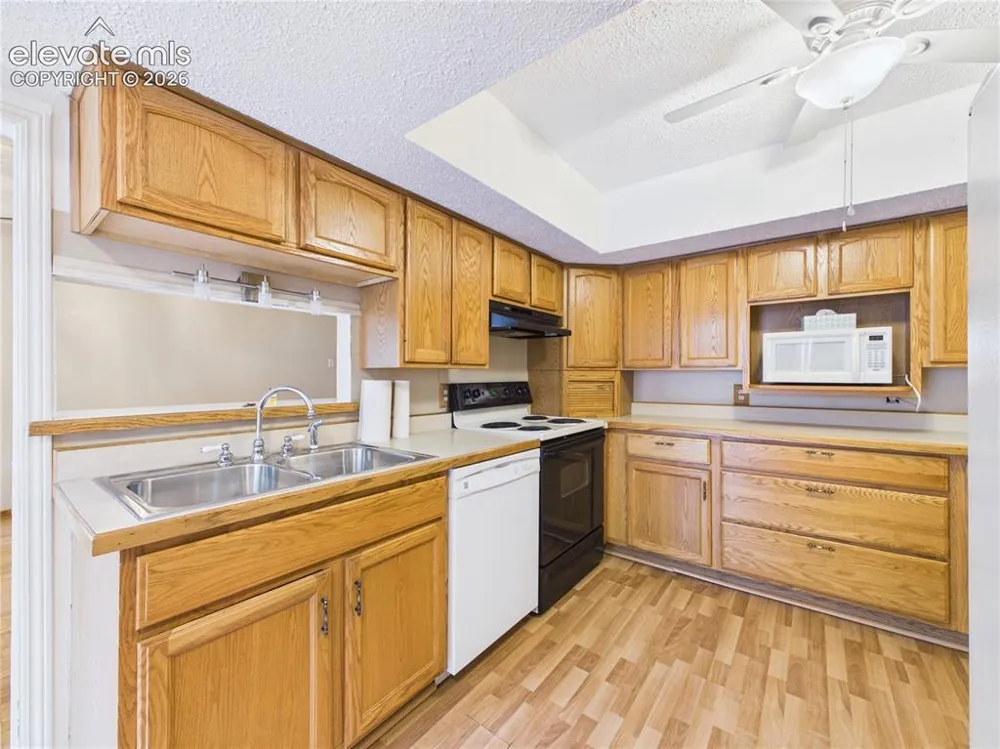 164 Bonnymede Road #E Pueblo, CO 81001