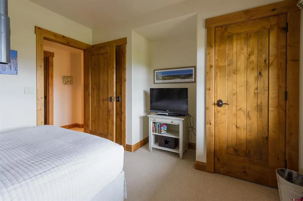 14 Hunter Hill Rd #C-102 Crested Butte, CO 81225