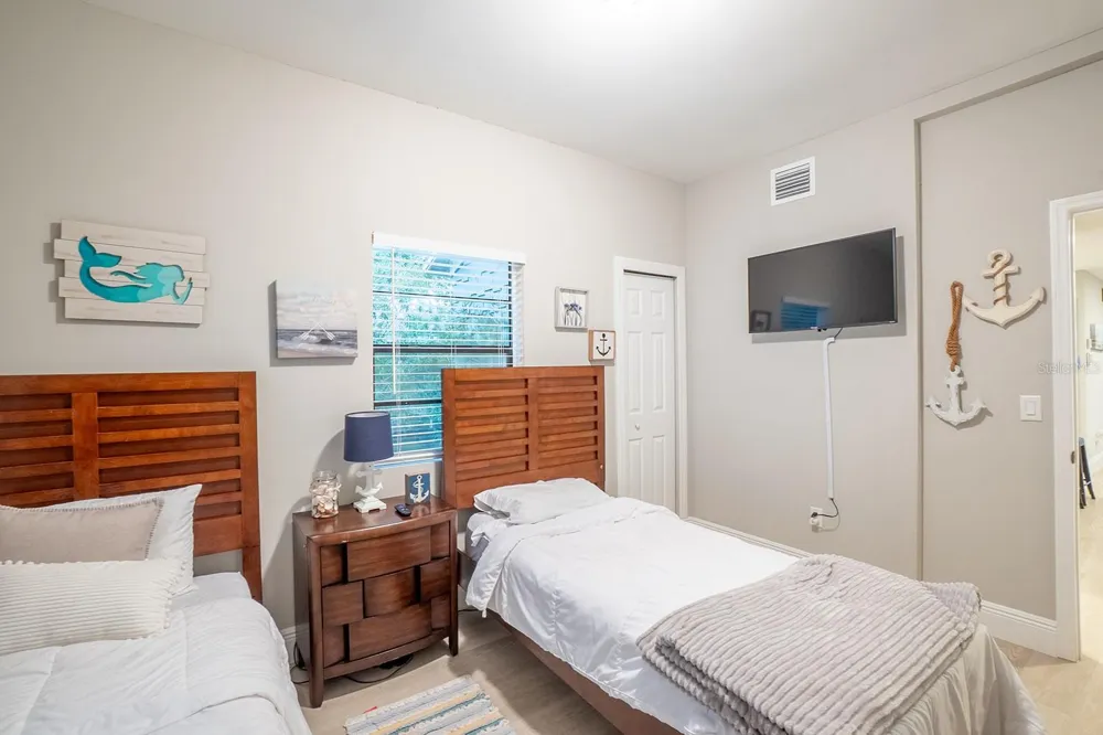 244 LEXINGTON DRIVE Daytona Beach, FL 32114