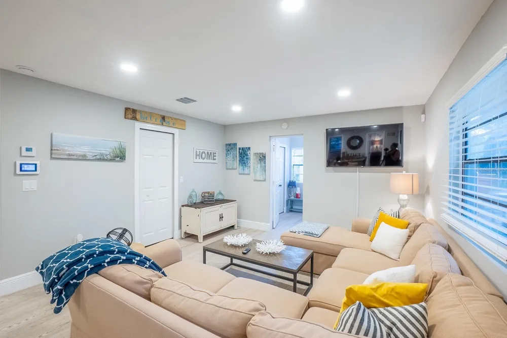 244 LEXINGTON DRIVE Daytona Beach, FL 32114
