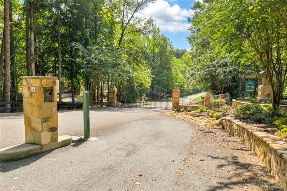 98 Sharp Mountain Parkway Jasper, GA 30143