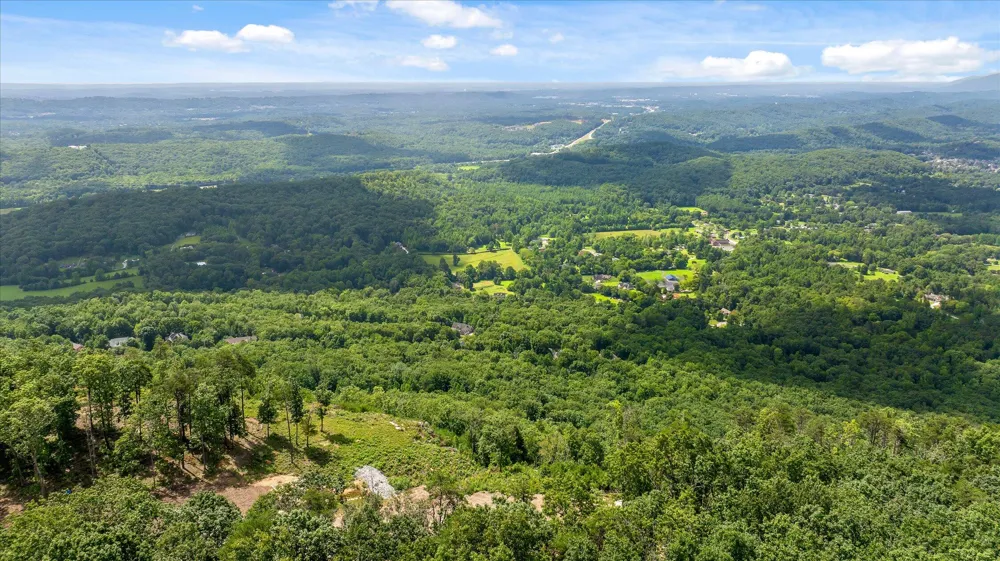 1134 Ransom Point Road Signal Mountain, TN 37377