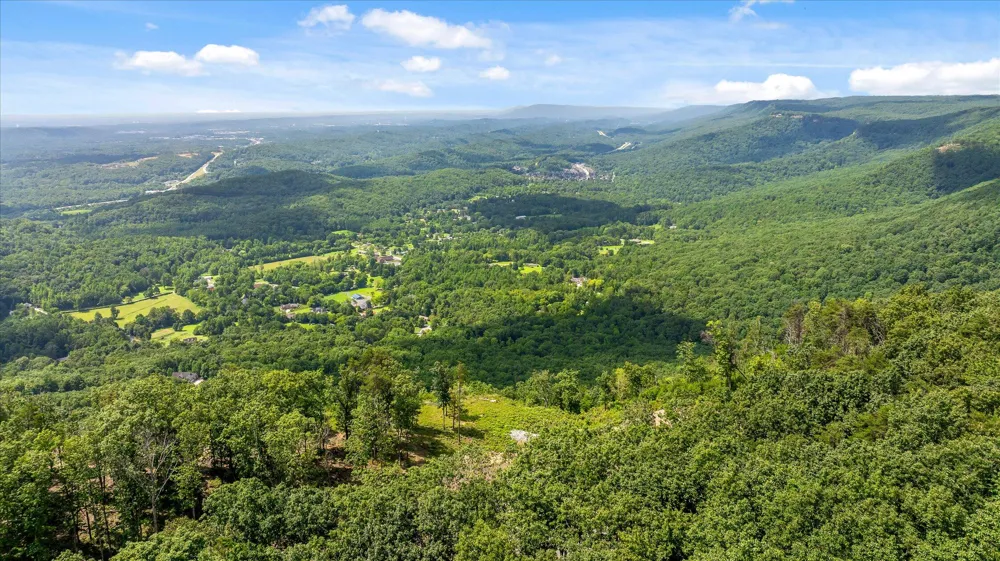 1134 Ransom Point Road Signal Mountain, TN 37377