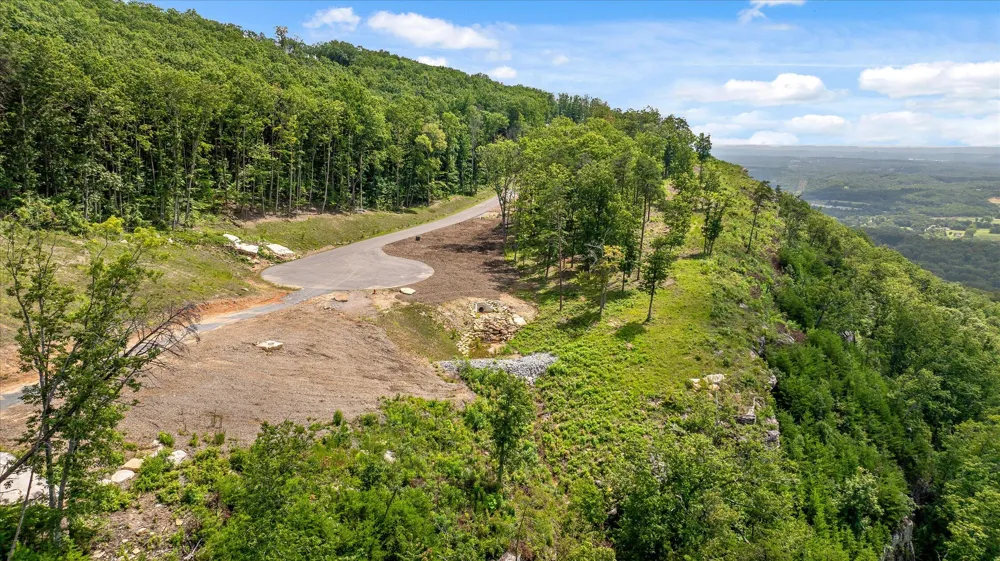 1134 Ransom Point Road Signal Mountain, TN 37377