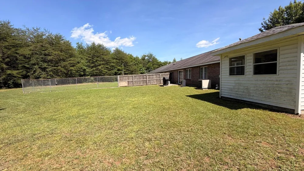 11109 Hendon Road Graysville, TN 37338