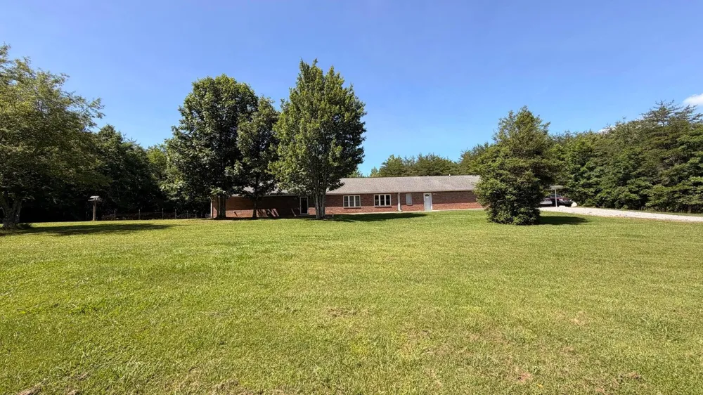 11109 Hendon Road Graysville, TN 37338