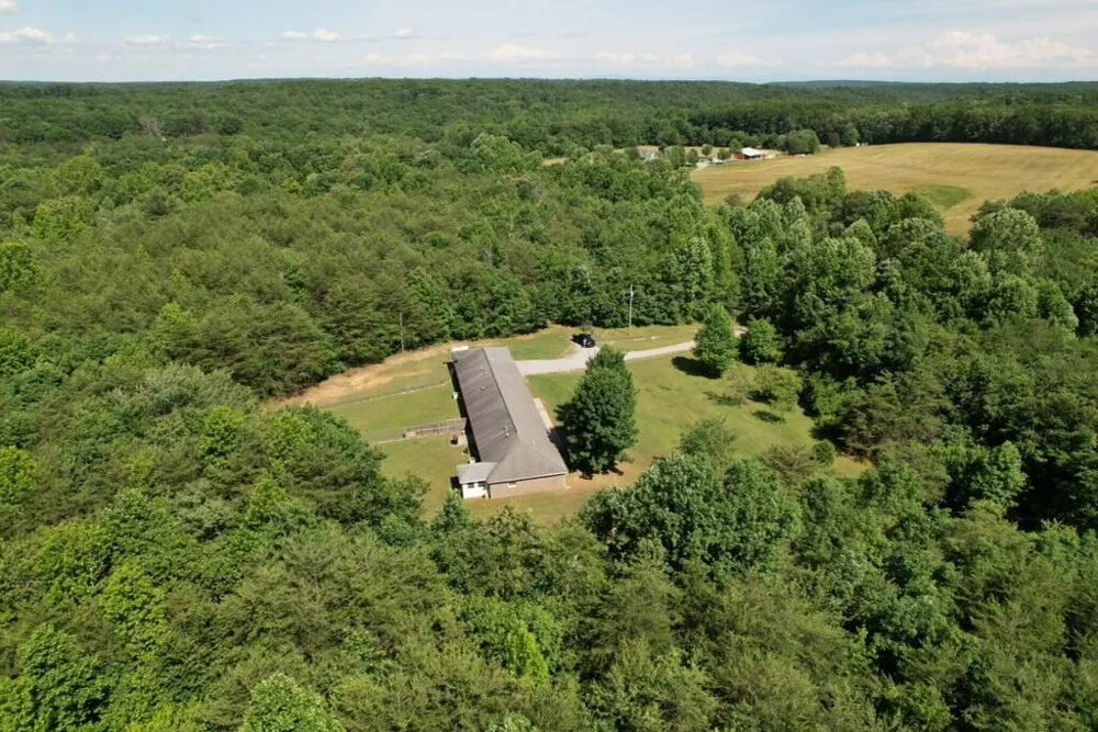 11109 Hendon Road Graysville, TN 37338