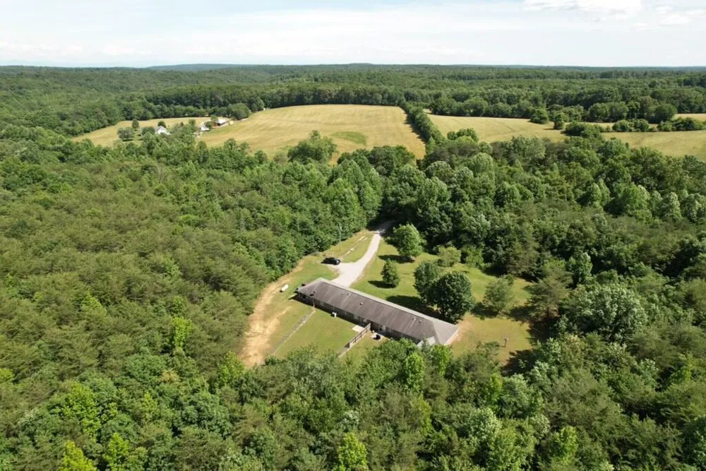11109 Hendon Road Graysville, TN 37338