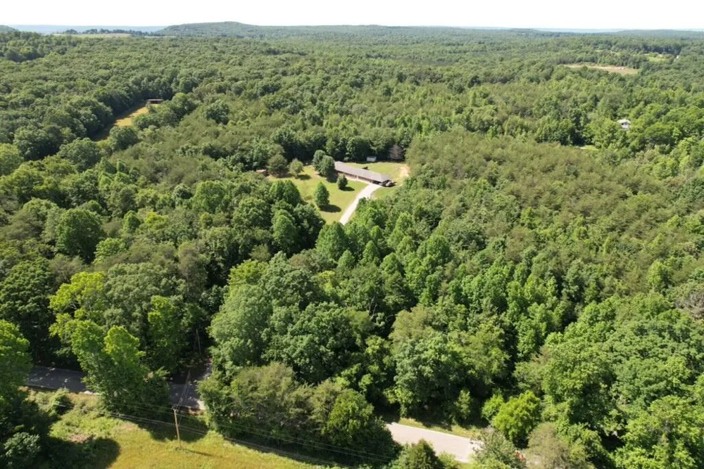 11109 Hendon Road Graysville, TN 37338