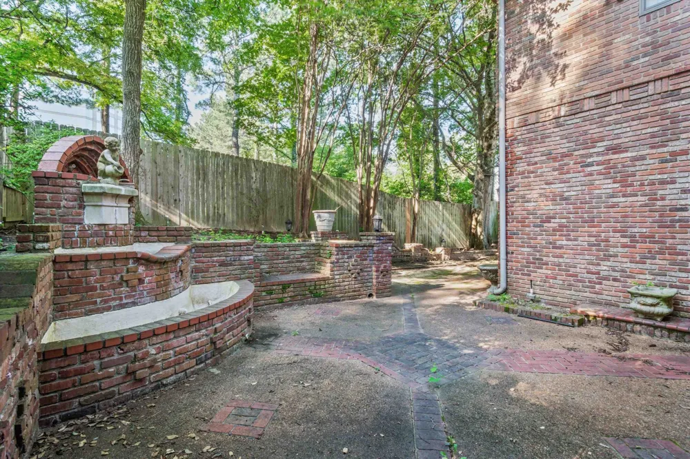 6373 S MASSEY HILL DR Memphis, TN 38120