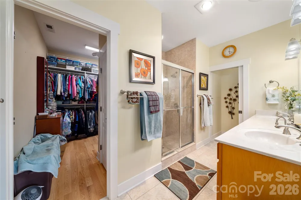 3 Holland Mountain View Asheville, NC 28804
