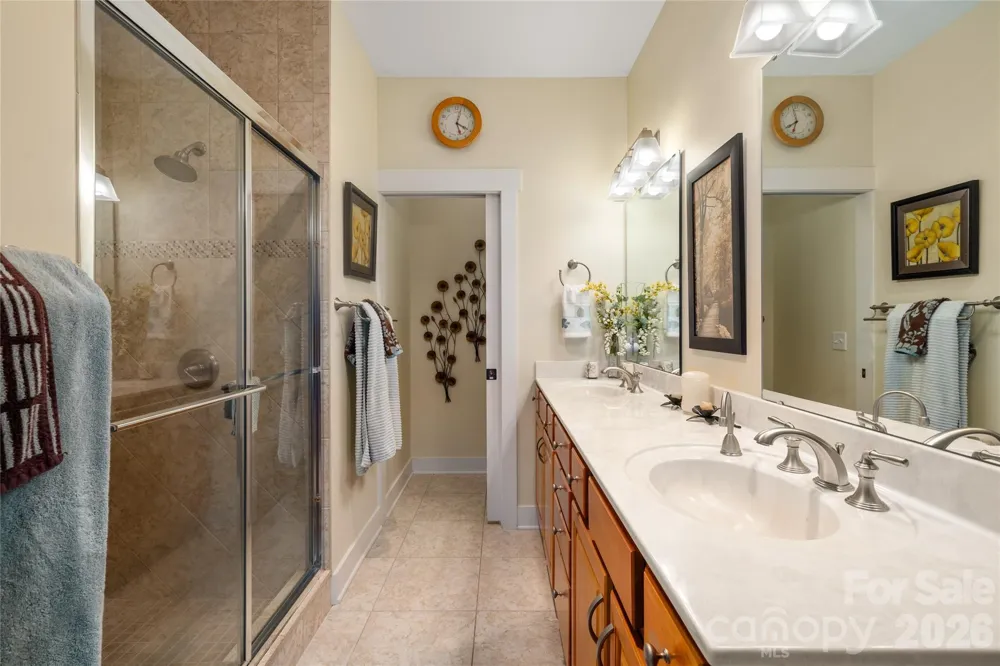 3 Holland Mountain View Asheville, NC 28804