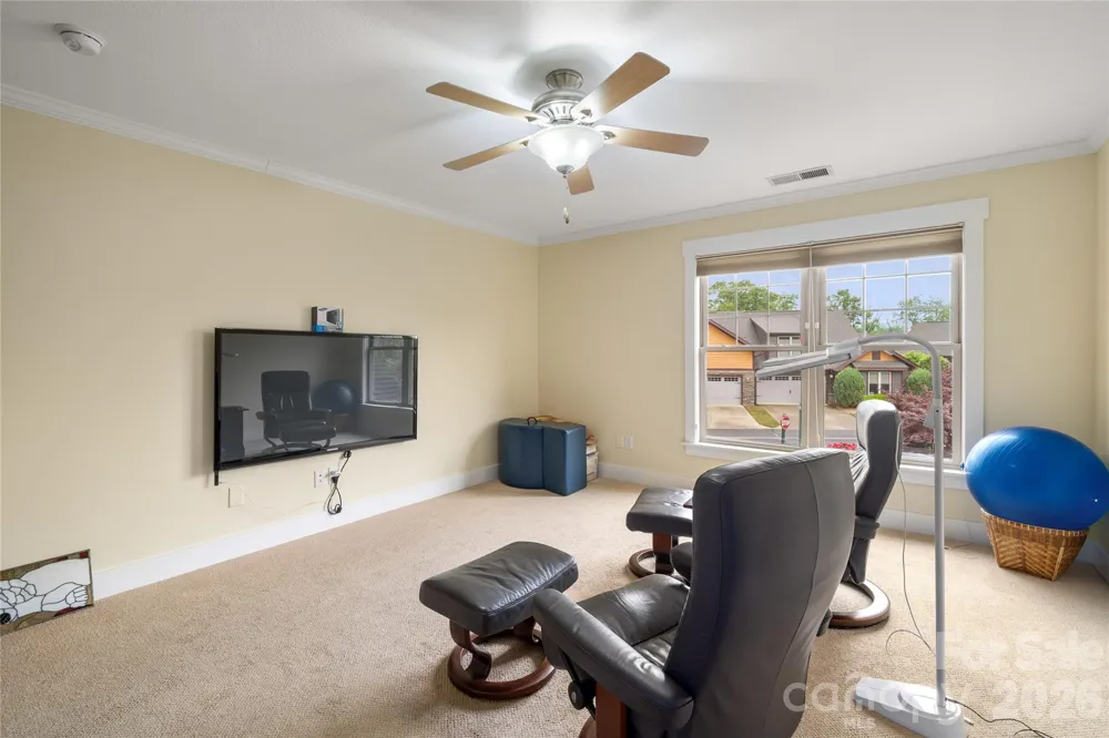 3 Holland Mountain View Asheville, NC 28804