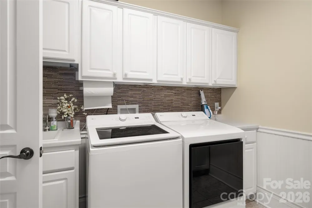 3 Holland Mountain View Asheville, NC 28804