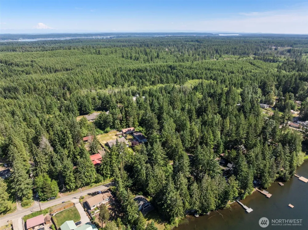 861 E Trails End Drive Belfair, WA 98528