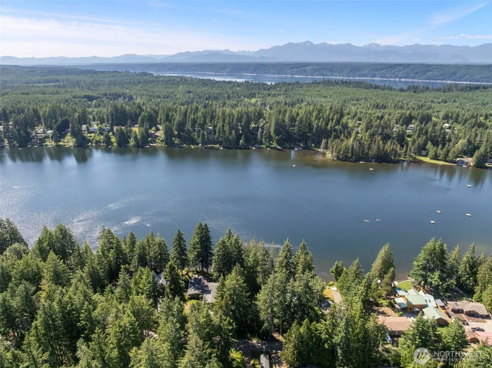 861 E Trails End Drive Belfair, WA 98528