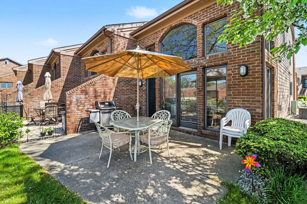 212 Harbor Drive Ludington City, MI 49431