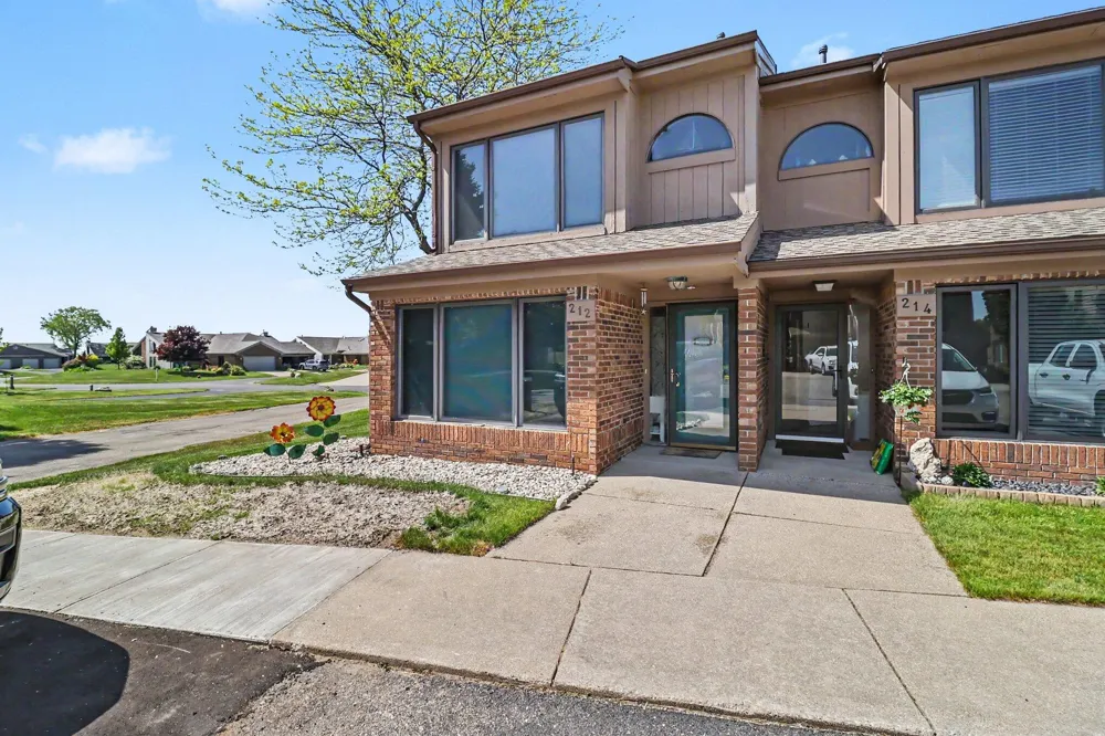 212 Harbor Drive Ludington City, MI 49431