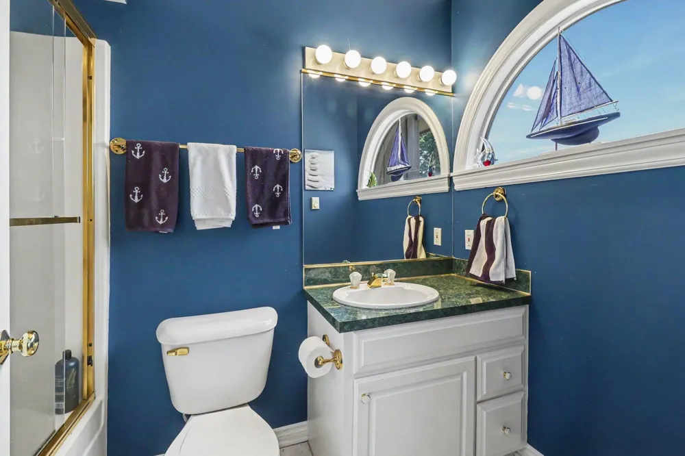 212 Harbor Drive Ludington City, MI 49431